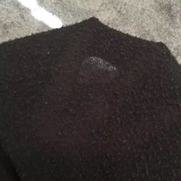 Sweaters - Picture 5 of 5